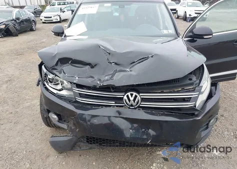 2017 Volkswagen Tiguan 2.0T Sport z USA, uszkodzony, nr VIN WVGUV7AX7HK029465